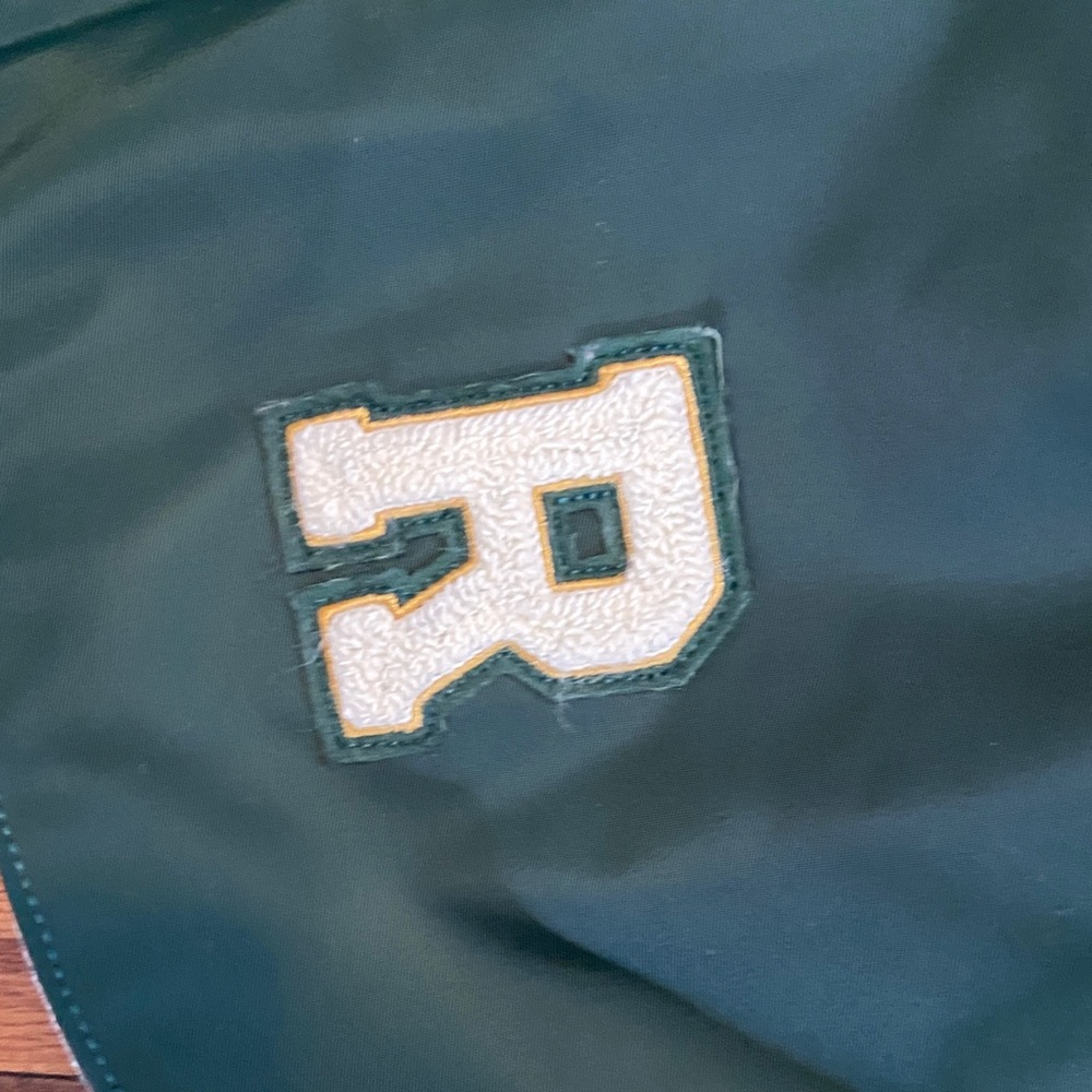 Green Roots Dog Coat O/S size with Letter Patch and Original Tags - Picture 4 of 11